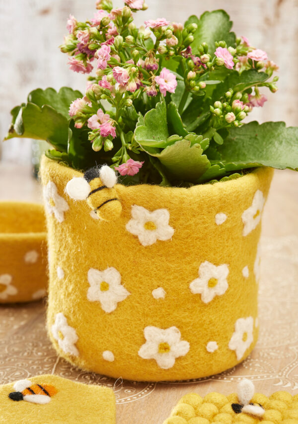 bee and daisy wool felt planter Wildwood cornwall